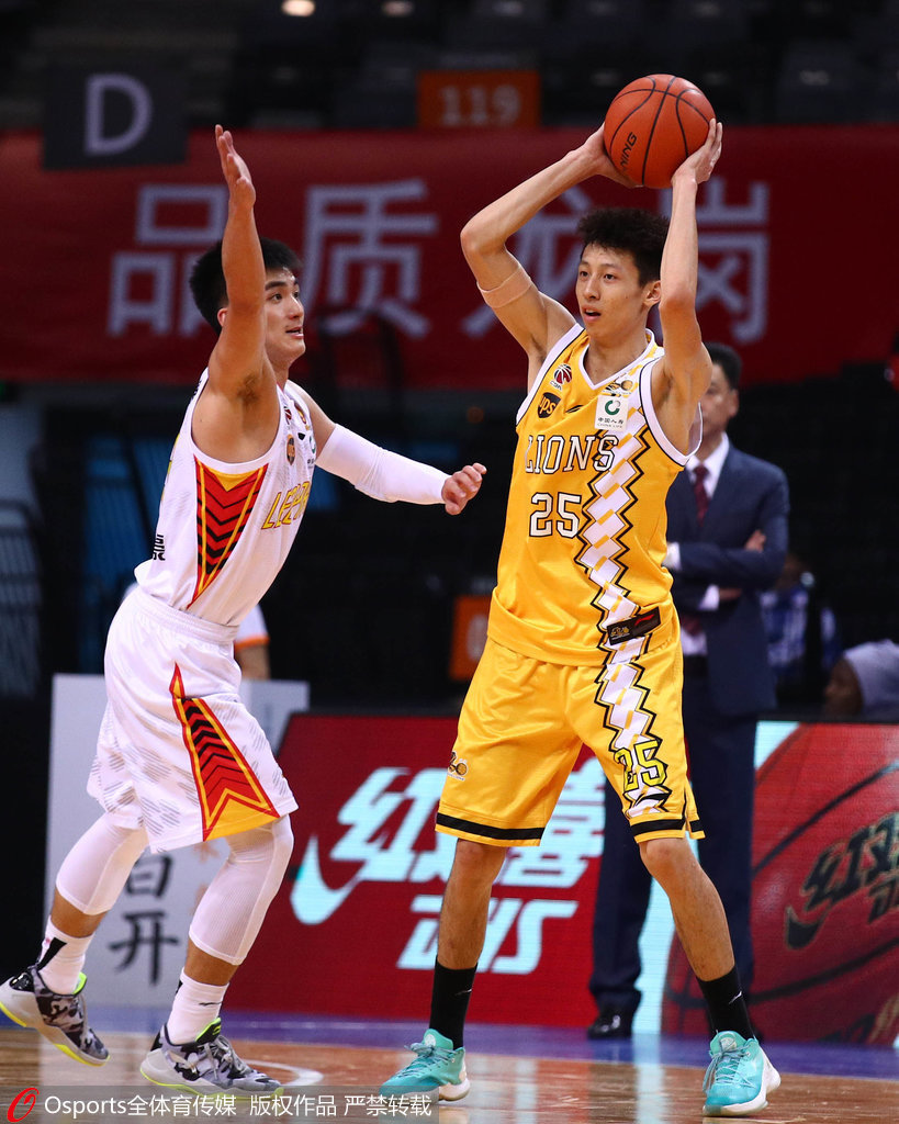 开云体育入口-深圳队完胜辽宁队，库里带队取胜